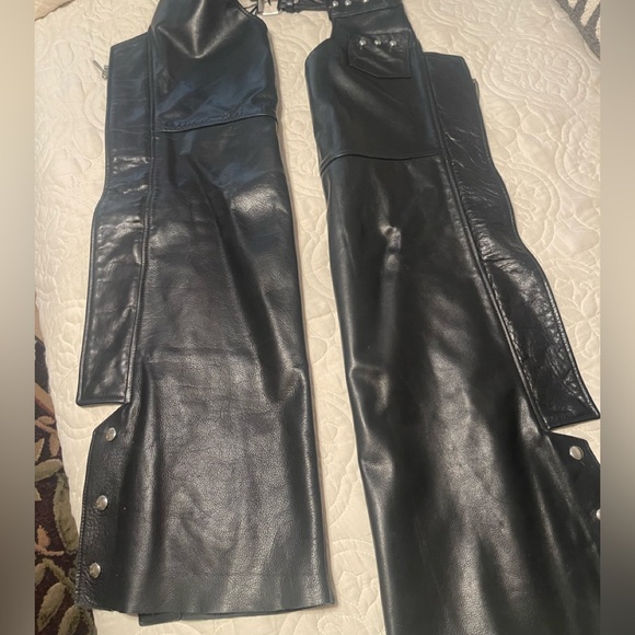 Women’s XS Studded Leather Motorcycle Chaps - Picture 7 of 7